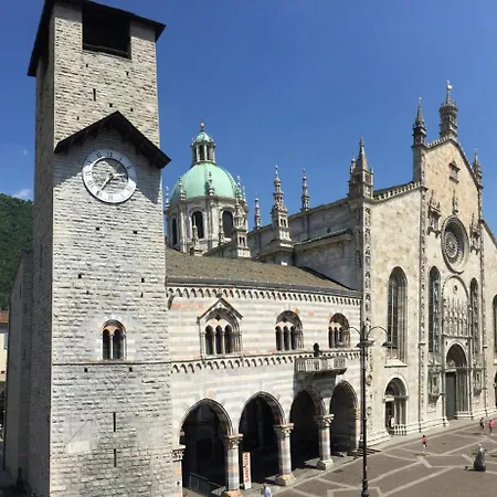 Apartamento Ancient Courtyard Bonanomi 1p Historic Centre By Logicasa Como